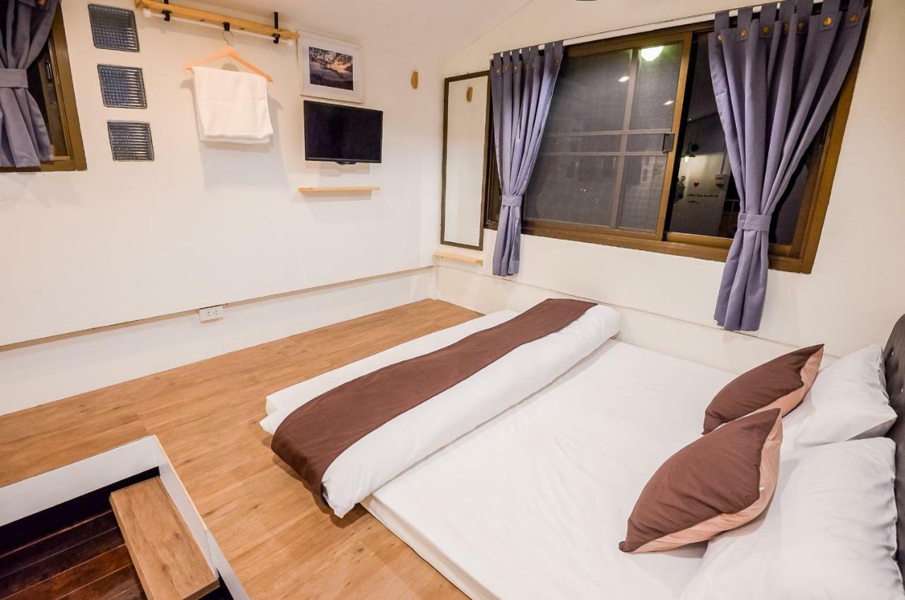 T Smy House Hostel Bangkok Exterior foto